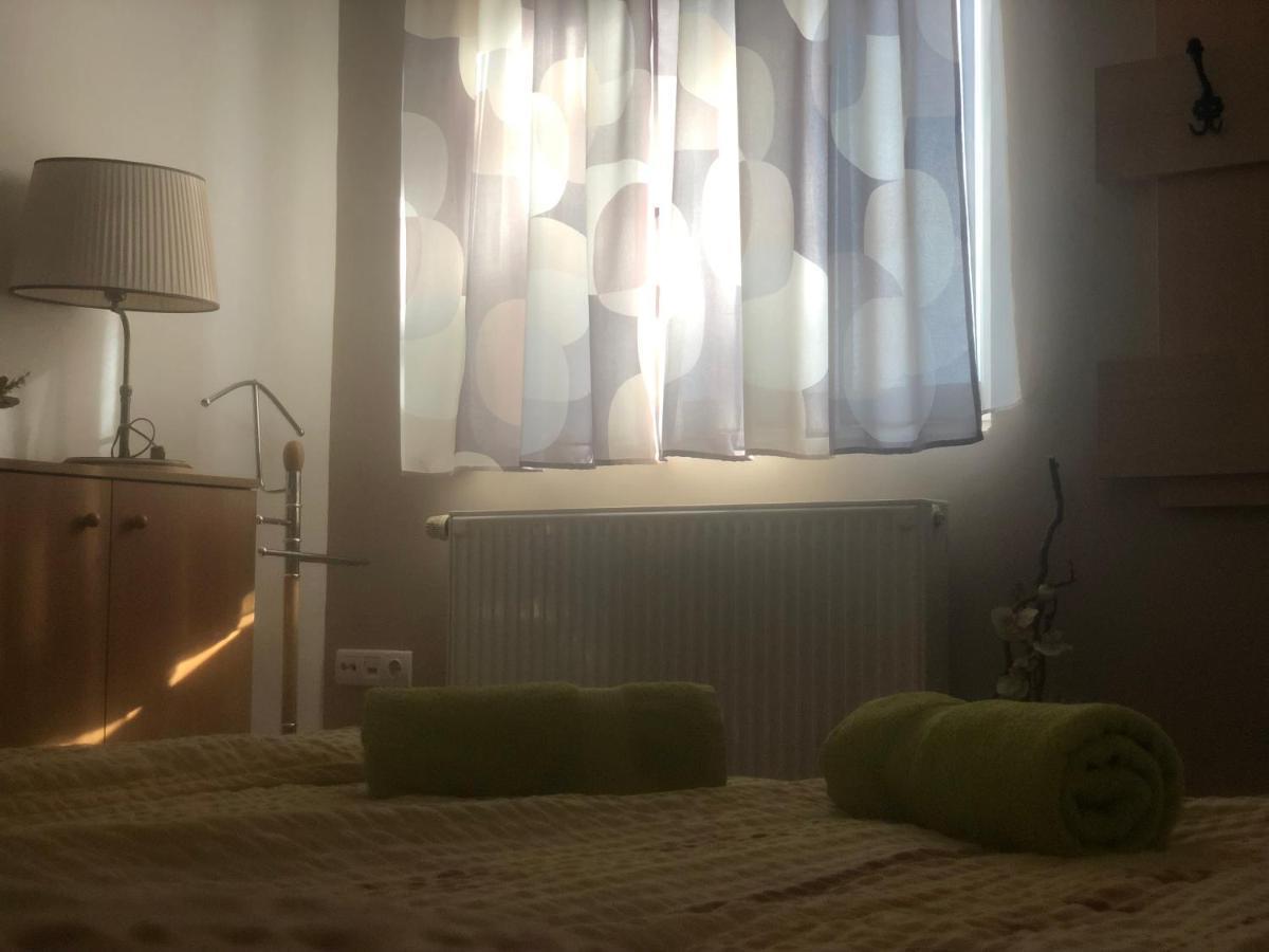 Vadviraghaz Apartman Palkonya Kültér fotó