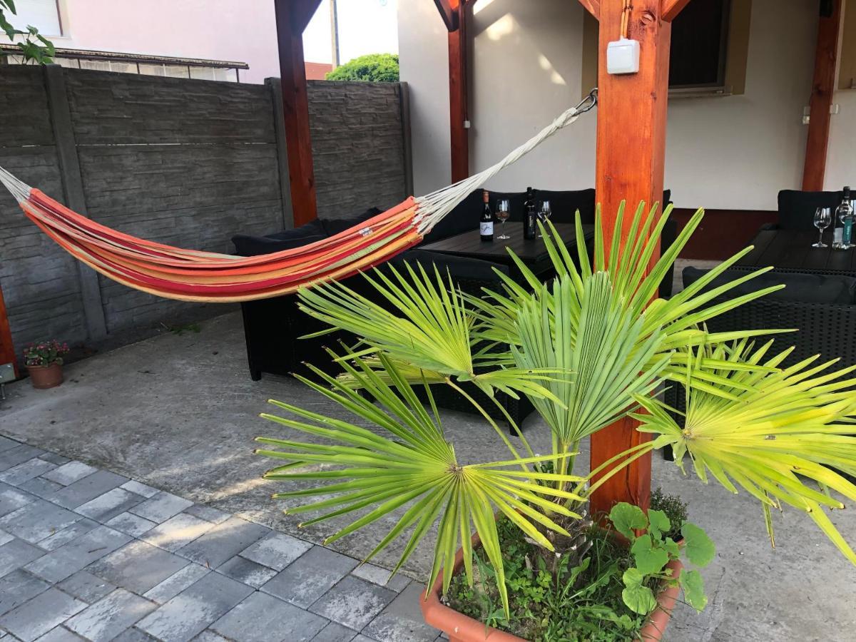 Vadviraghaz Apartman Palkonya Kültér fotó